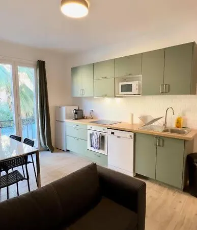 3 Pieces Idealement Situe *