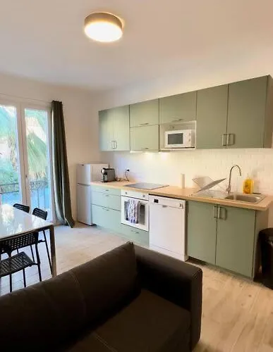 3 Pieces Idealement Situe *